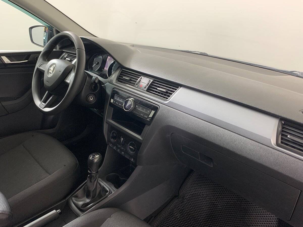 Б/У Шкода Рапид 2018 года. Фото: #11