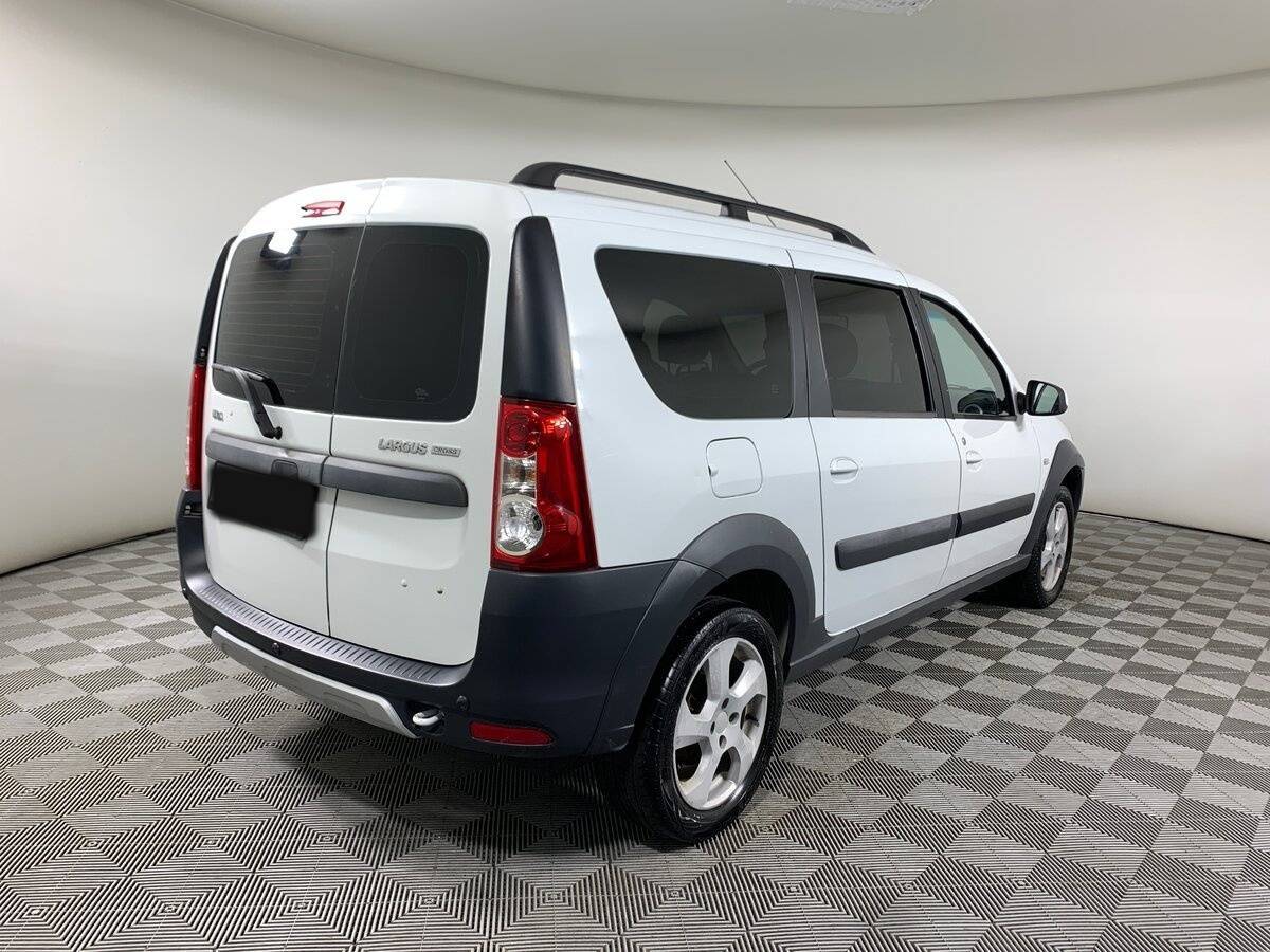 Б/У Лада (ВАЗ) Ларгус 2018 года. Фото: #4