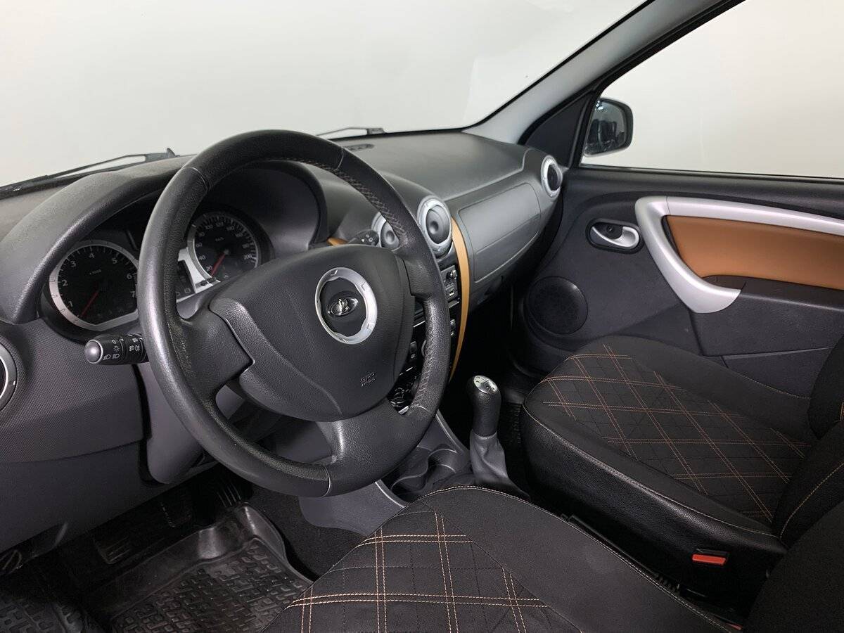 Б/У Лада (ВАЗ) Ларгус 2018 года. Фото: #10