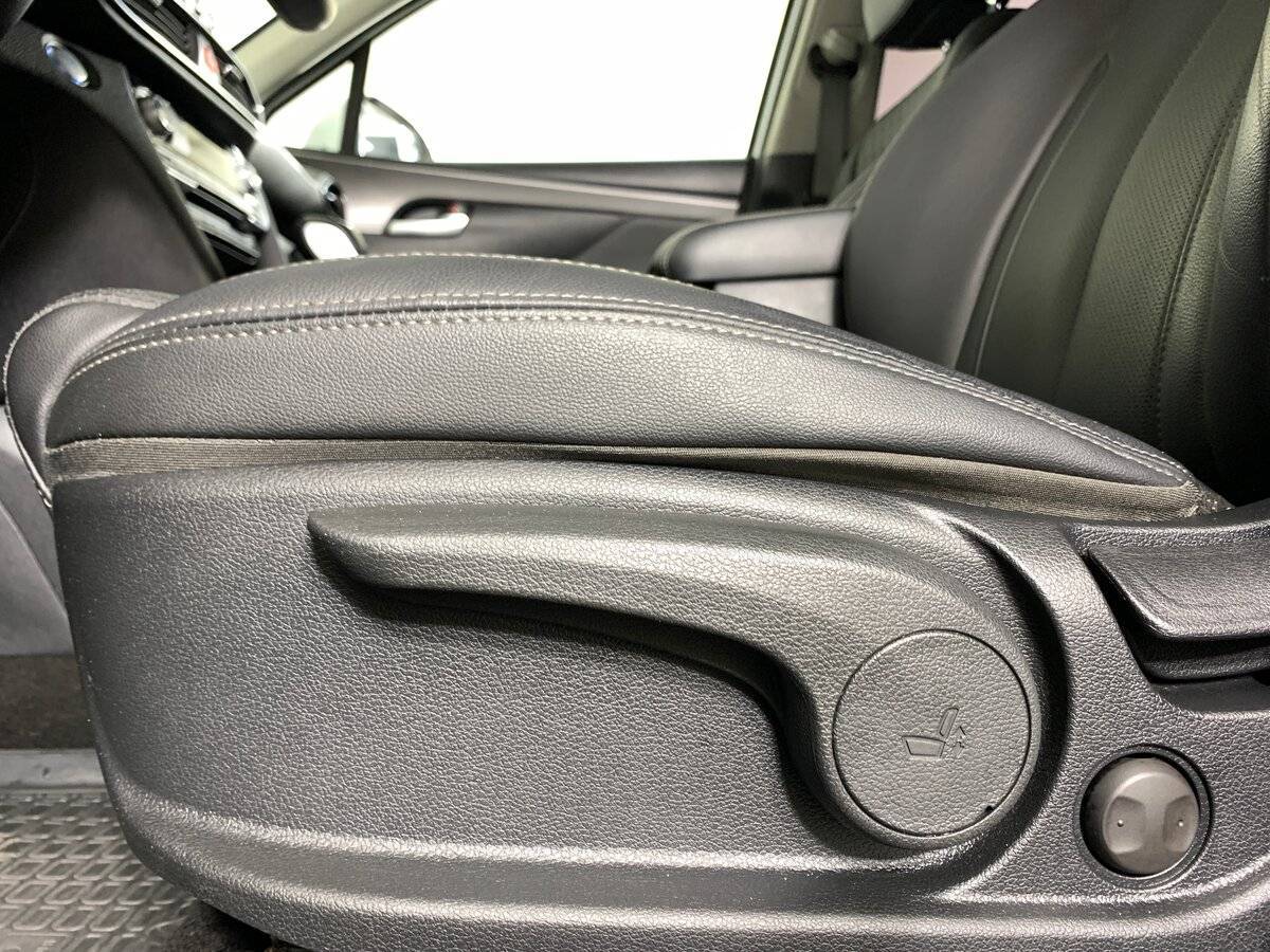 Hyundai Santa Fe 2019 года с пробегом. Фото: #15