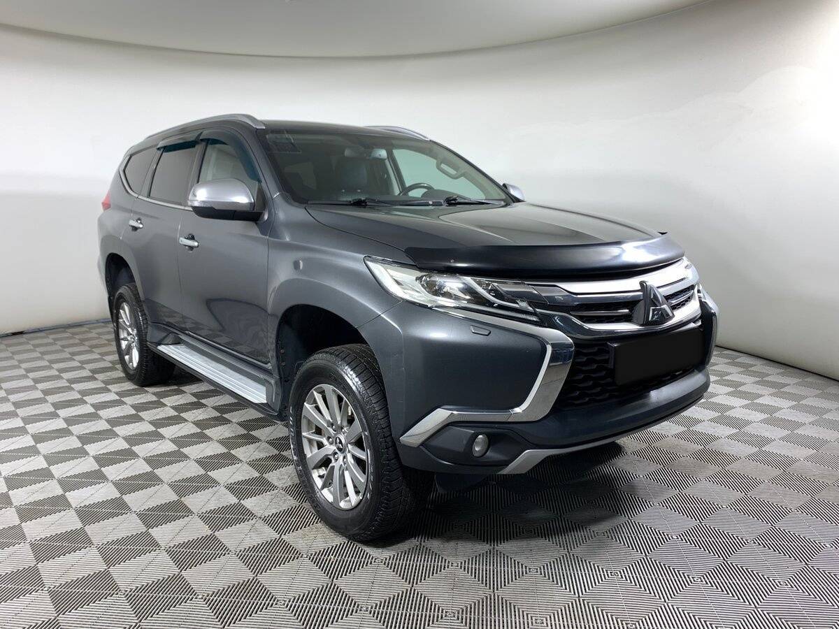 Mitsubishi Pajero Sport 2018 года с пробегом. Фото: #2