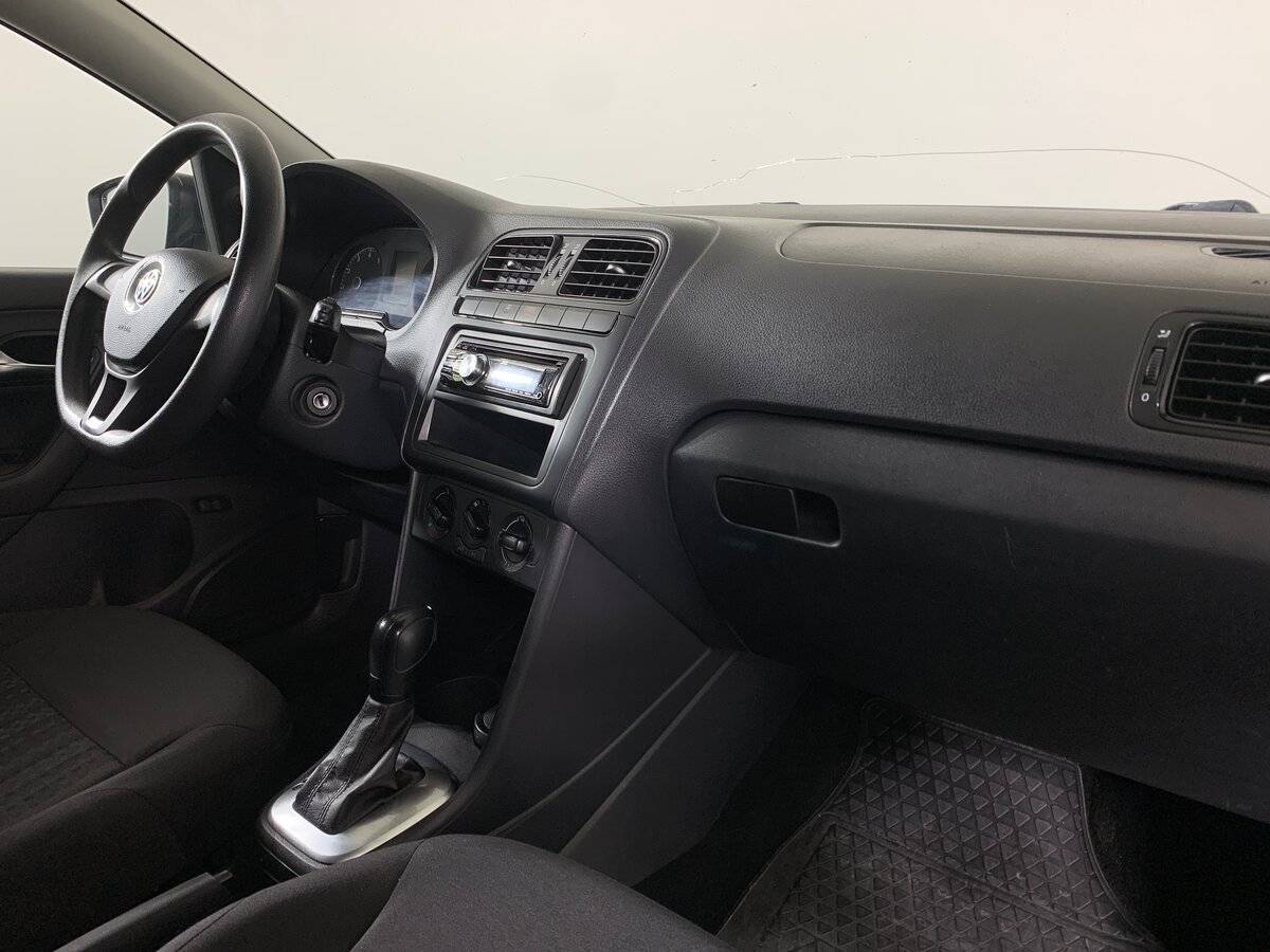 Б/У Фольксваген Поло 2017 года. Фото: #12