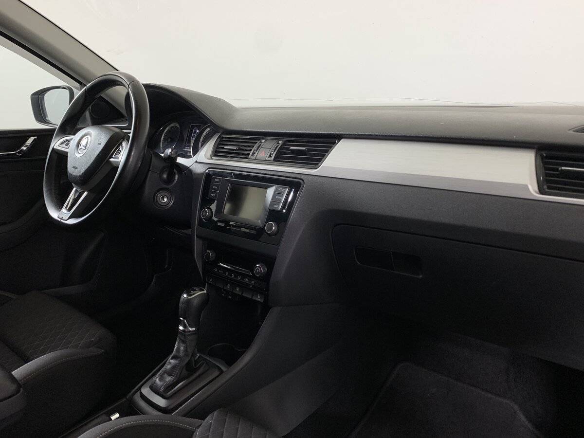 Б/У Шкода Рапид 2016 года. Фото: #12