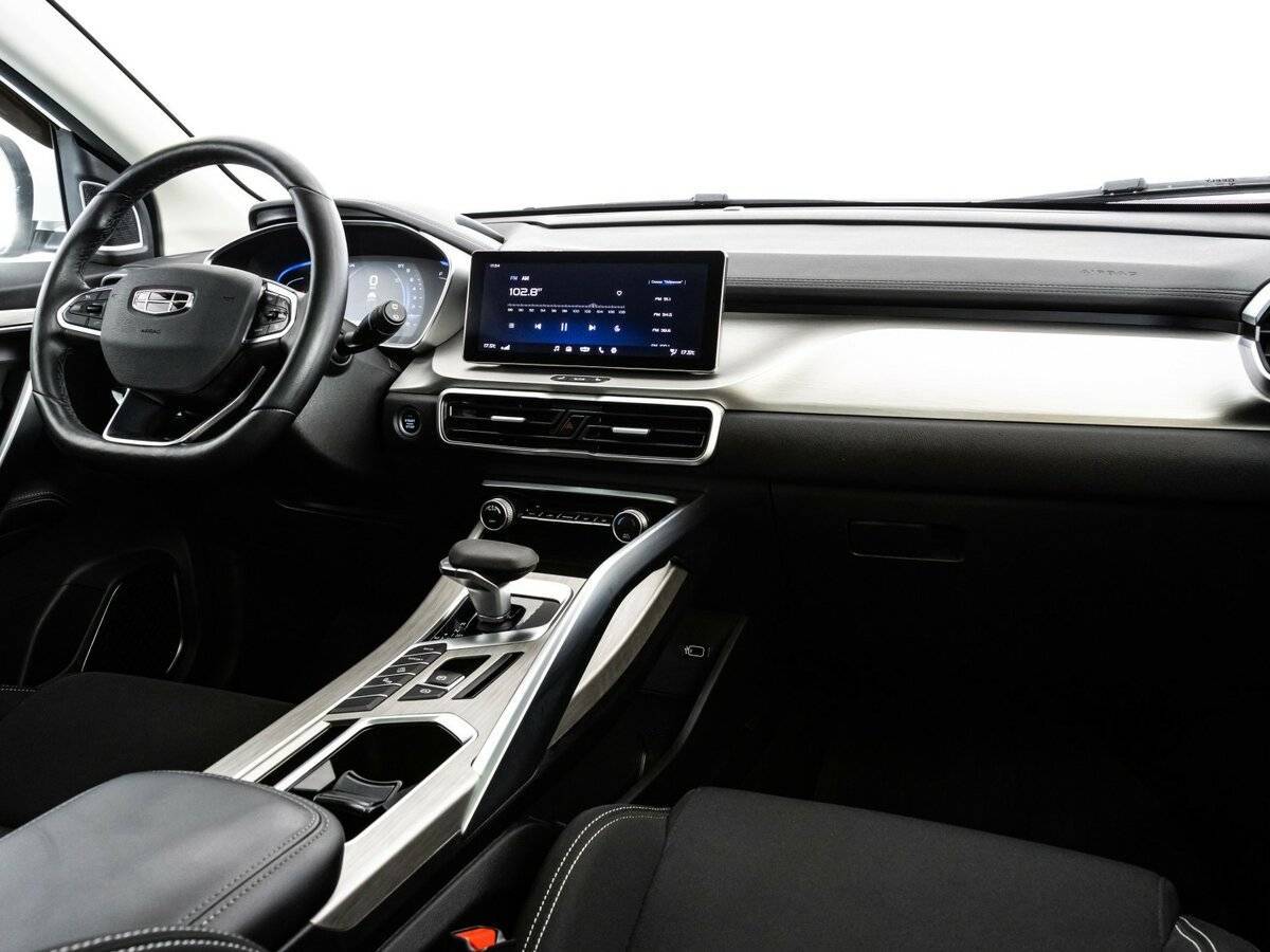 Geely Coolray 2023 года с пробегом. Фото: #8