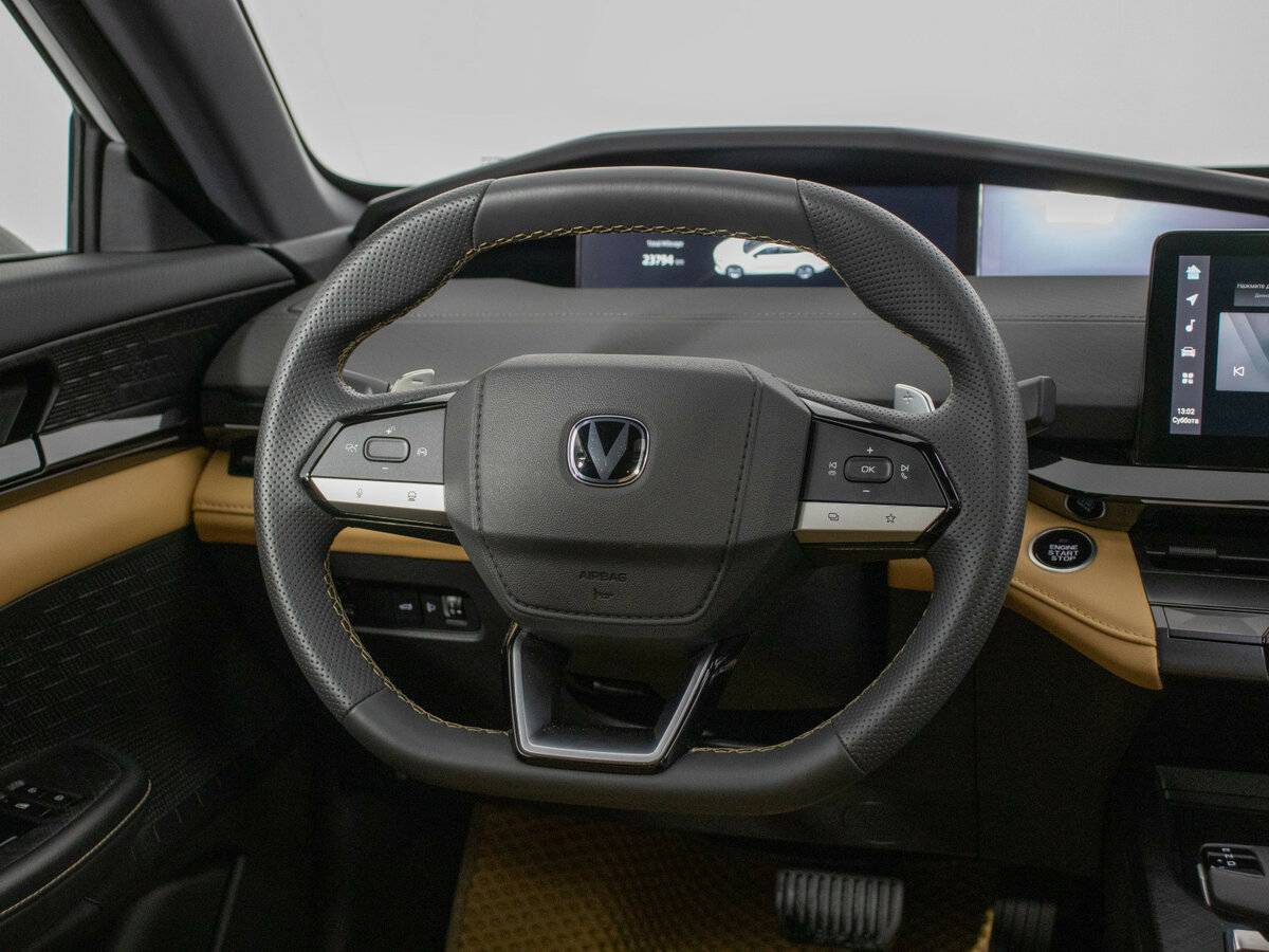 Changan UNI-V 2023 года с пробегом. Фото: #14