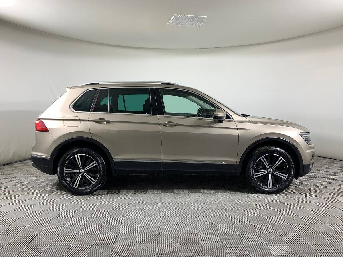 Volkswagen Tiguan 2018 года с пробегом. Фото: #3