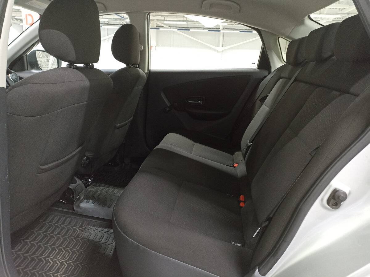 Б/У Ниссан Альмера 2017 года. Фото: #11