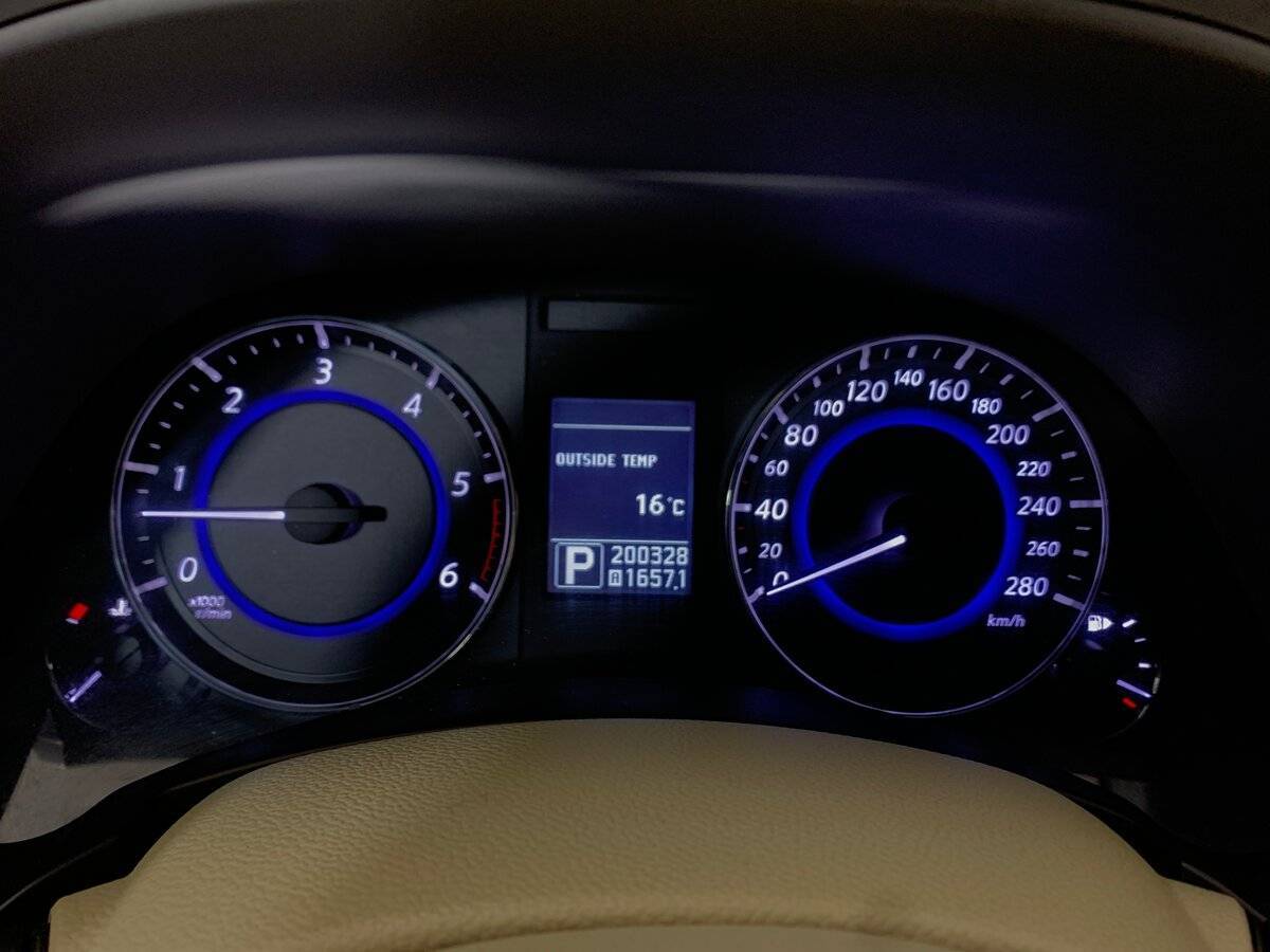 Infiniti FX 2012 года с пробегом. Фото: #13