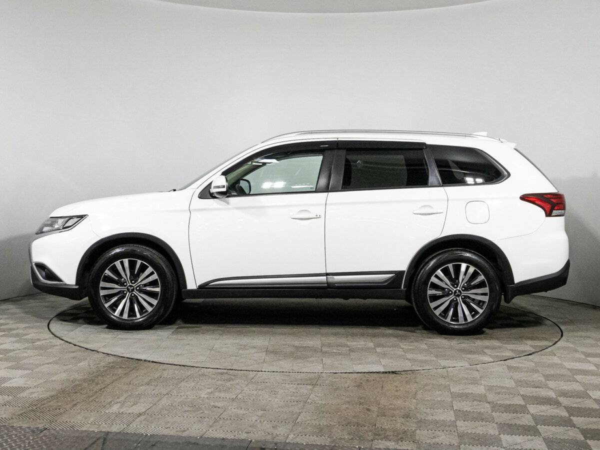 Mitsubishi Outlander 2018 года с пробегом. Фото: #7