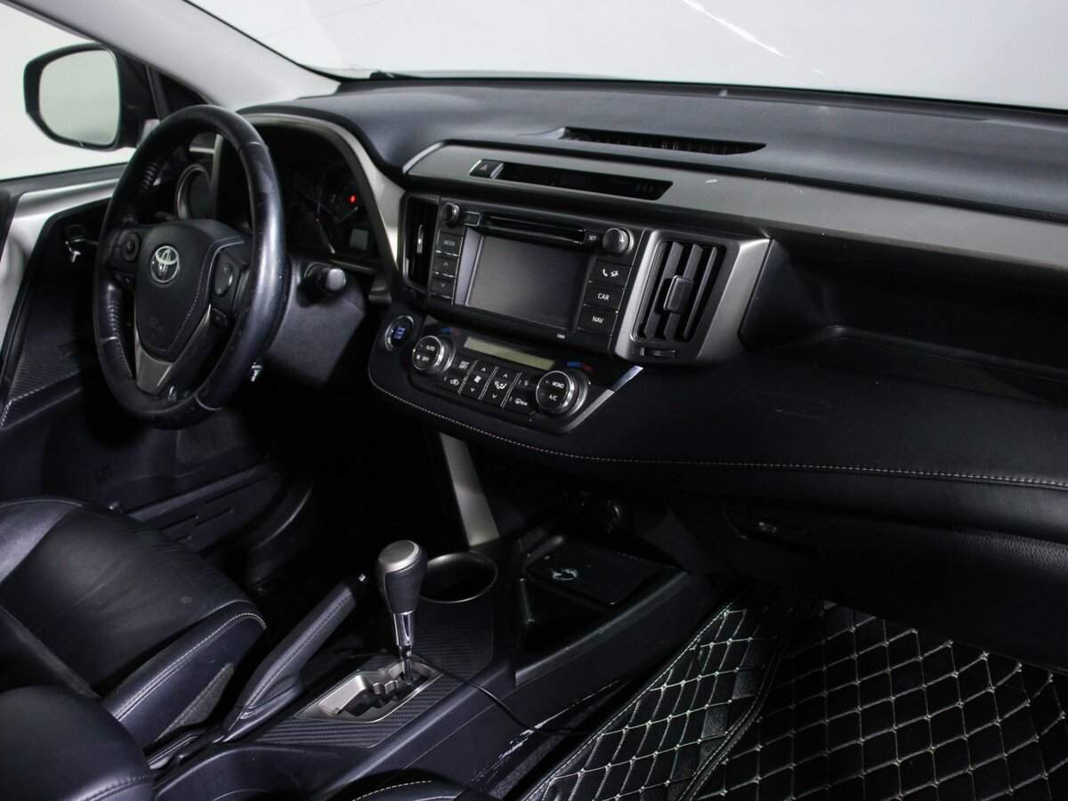 Б/У Тойота Рав4 2013 года. Фото: #8