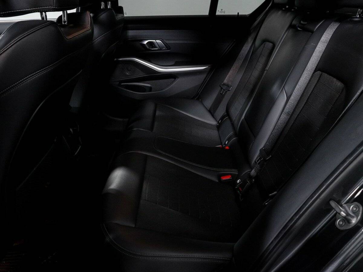 BMW 3 серии 2019 года с пробегом. Фото: #9