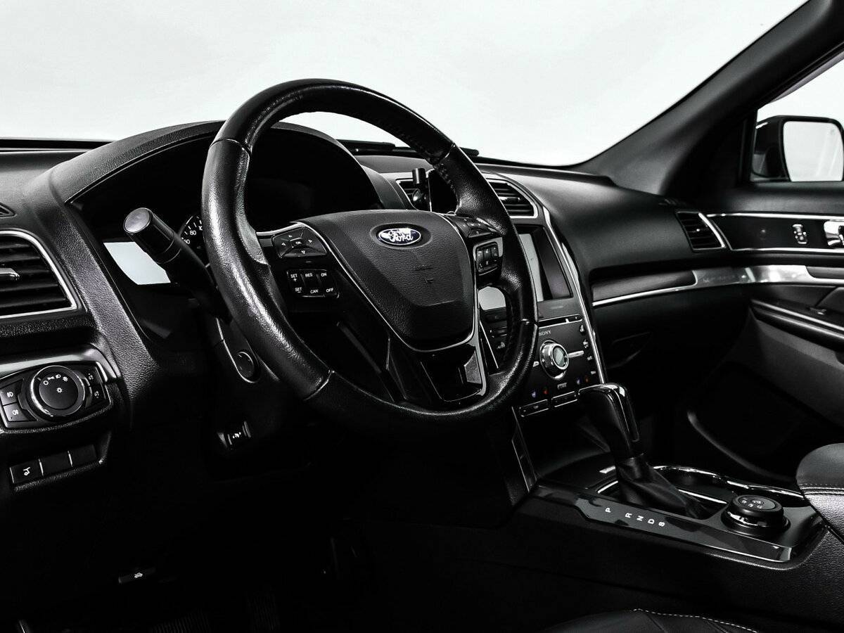 Ford Explorer 2018 года с пробегом. Фото: #11