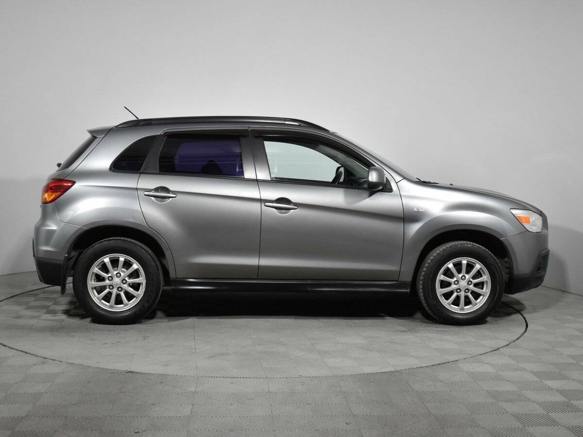 Б/У Митсубиши АС-Икс 2012 года. Фото: #3