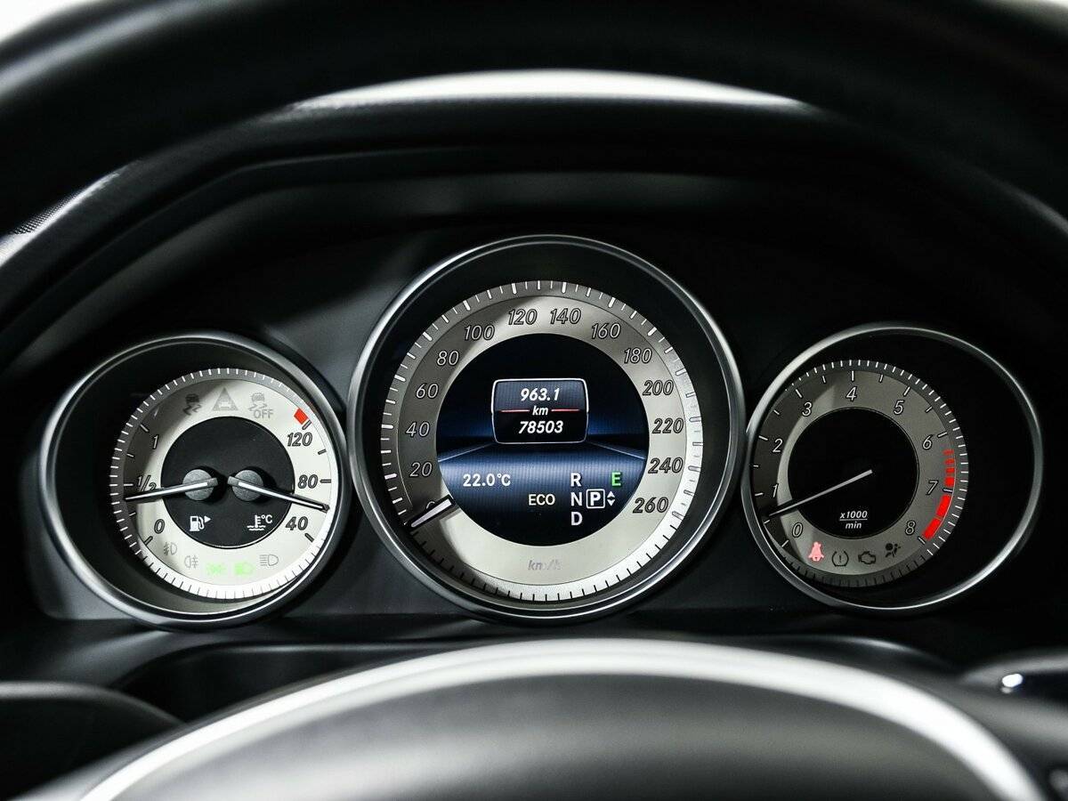 Mercedes-Benz E-Класс 2014 года с пробегом. Фото: #9