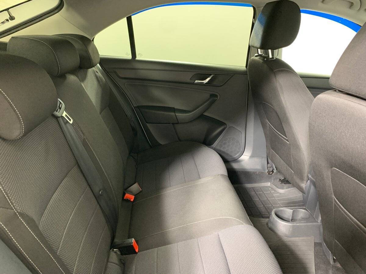 Б/У Шкода Рапид 2015 года. Фото: #16