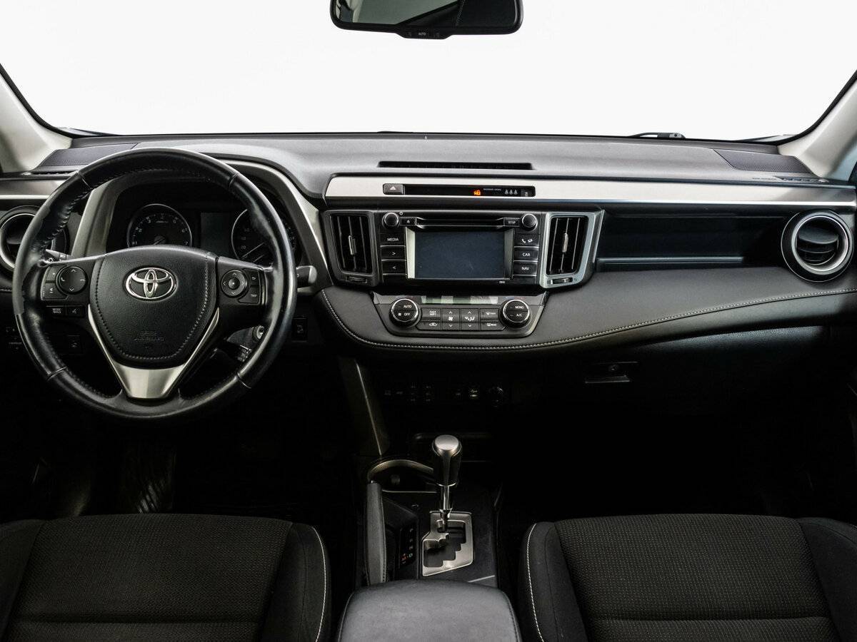 Toyota RAV4 2016 года с пробегом. Фото: #9