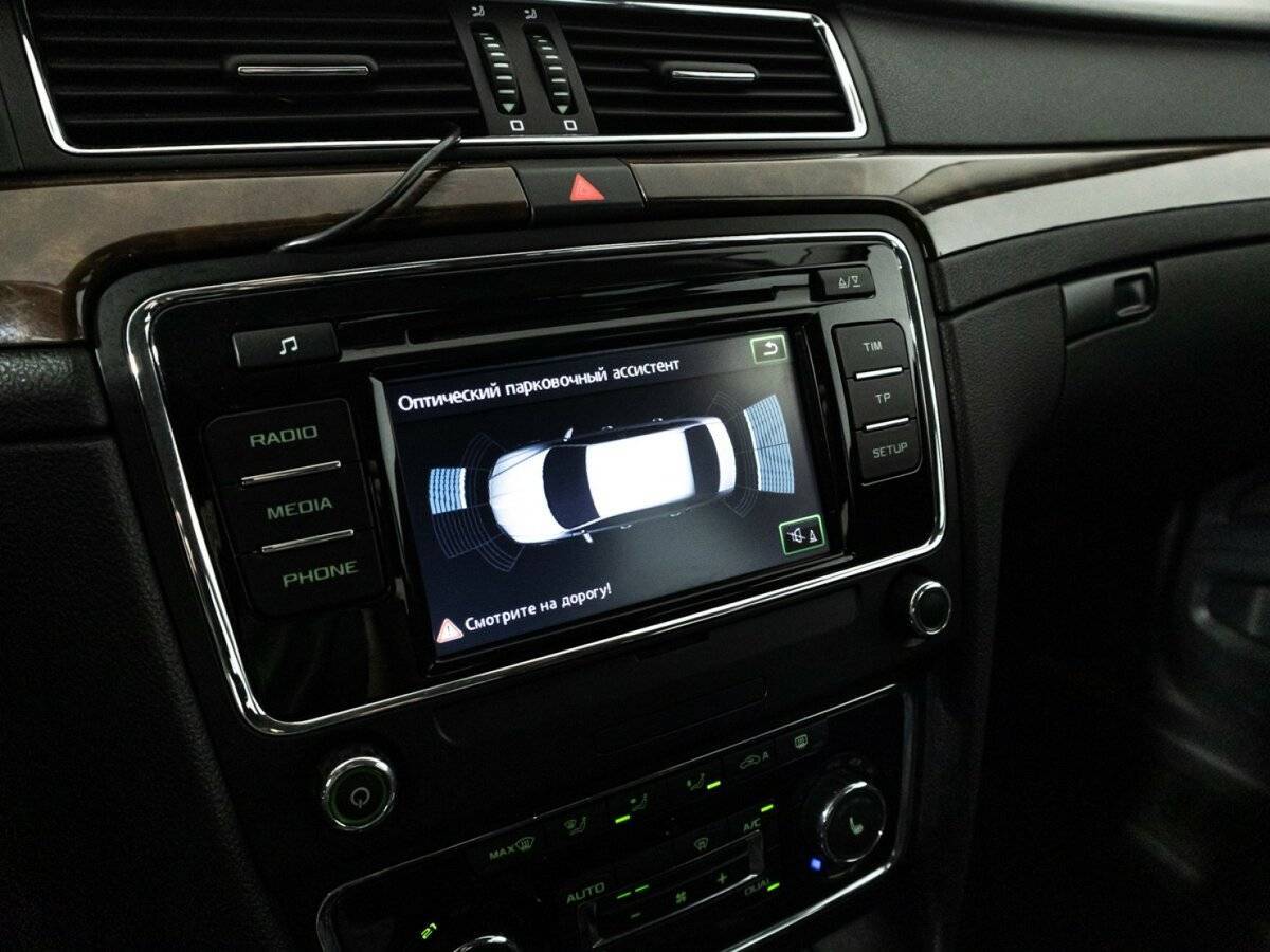 Б/У Шкода Суперб 2013 года. Фото: #17