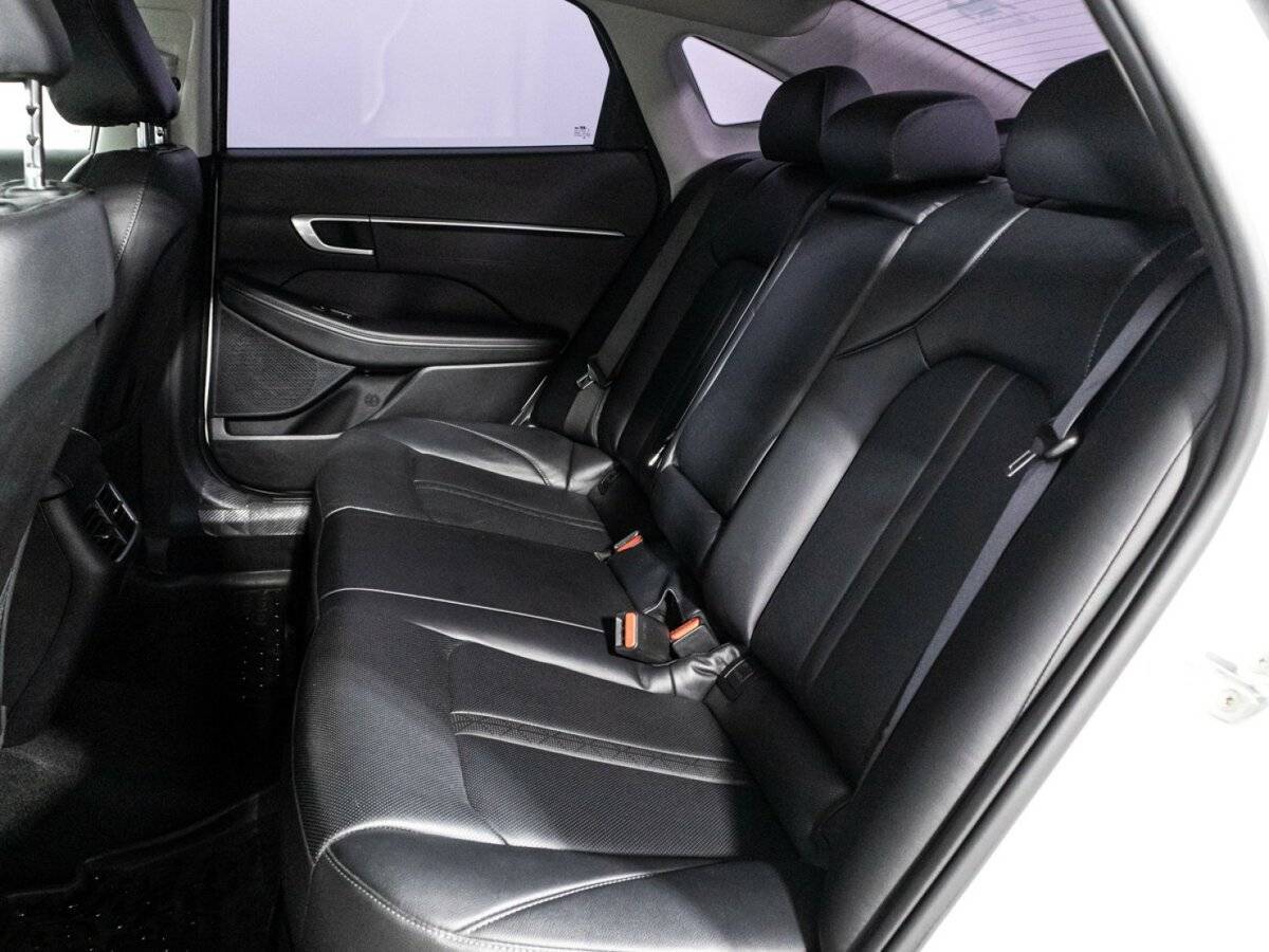 Hyundai Sonata 2021 года с пробегом. Фото: #9