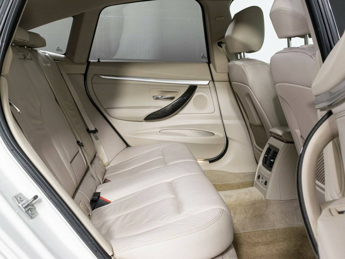 BMW 3 серии 2013 года с пробегом. Фото: #12