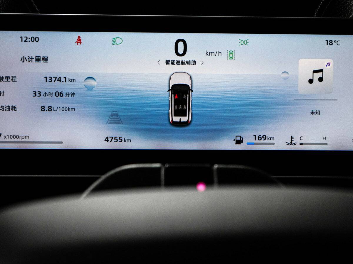 Geely Atlas 2023 года с пробегом. Фото: #10