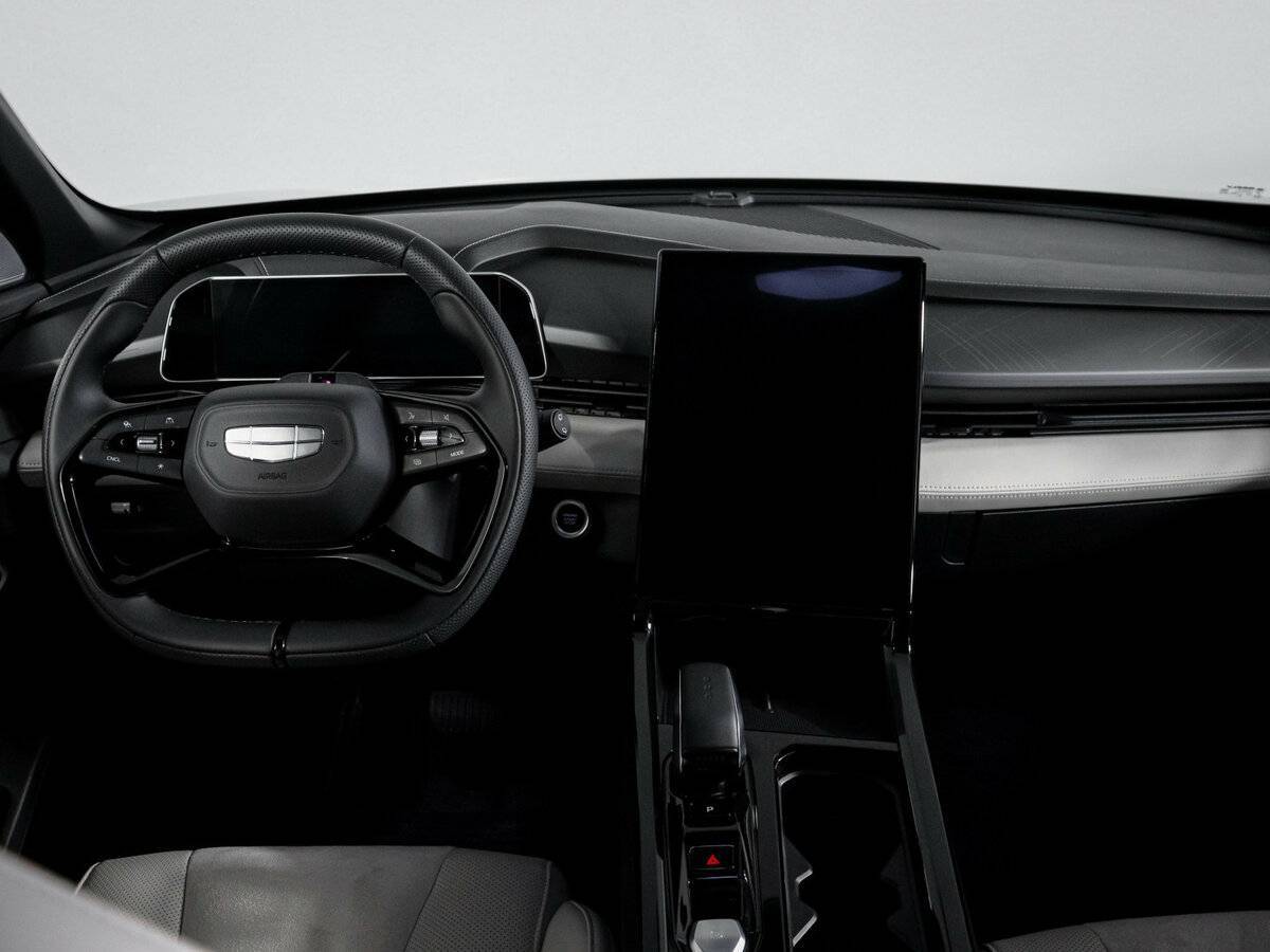 Geely Atlas 2023 года с пробегом. Фото: #11