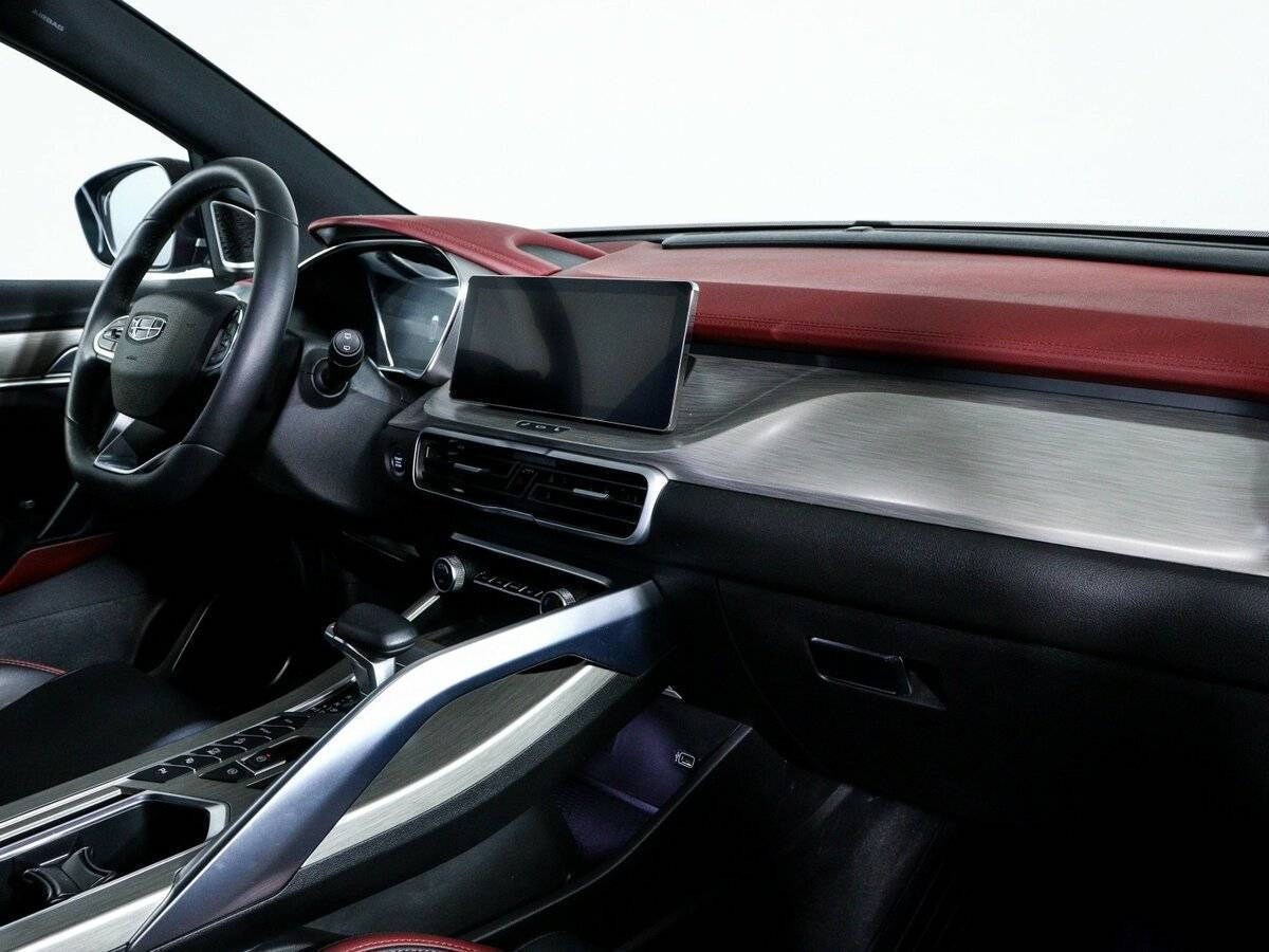 Geely Coolray 2024 года с пробегом. Фото: #7