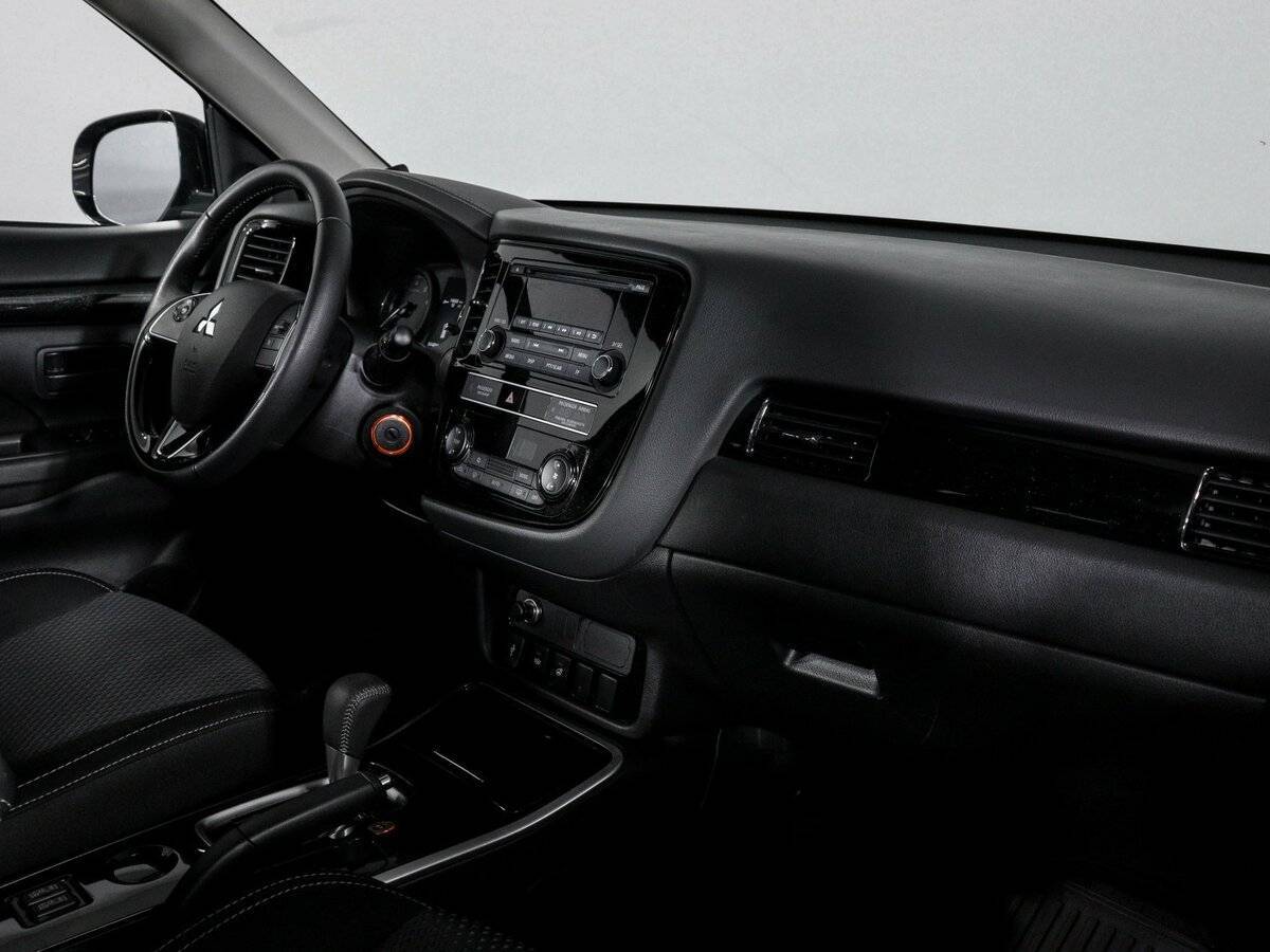 Mitsubishi Outlander 2019 года с пробегом. Фото: #8