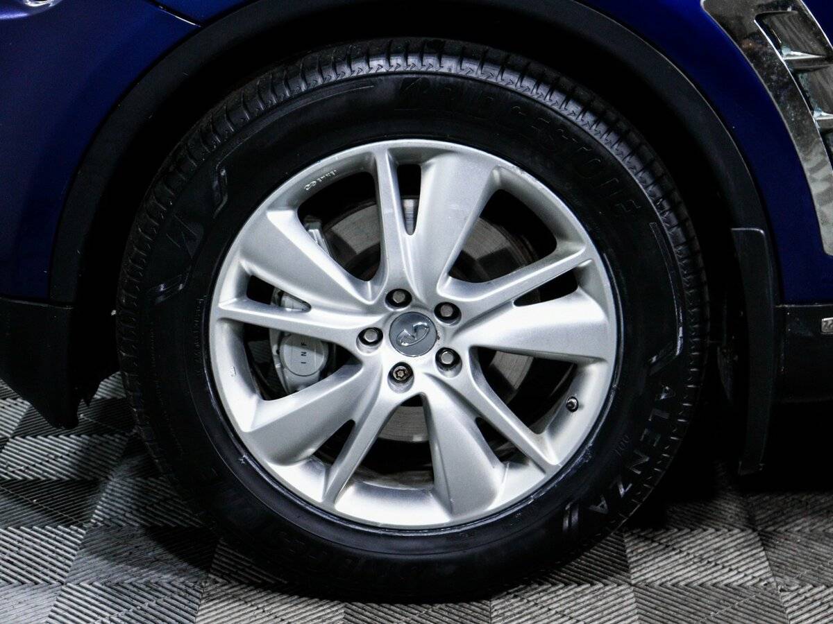 Infiniti FX 2012 года с пробегом. Фото: #14