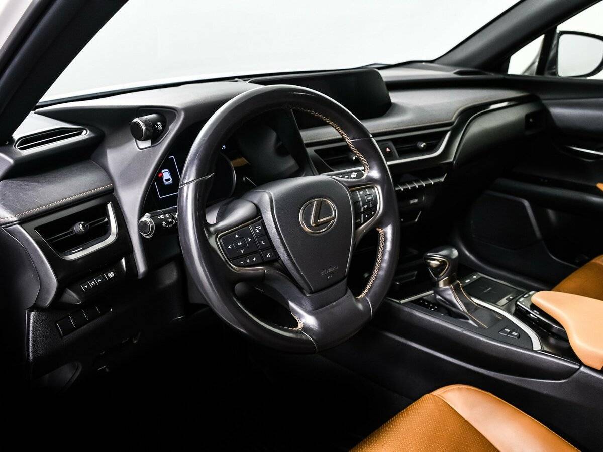 Lexus UX 2019 года с пробегом. Фото: #12