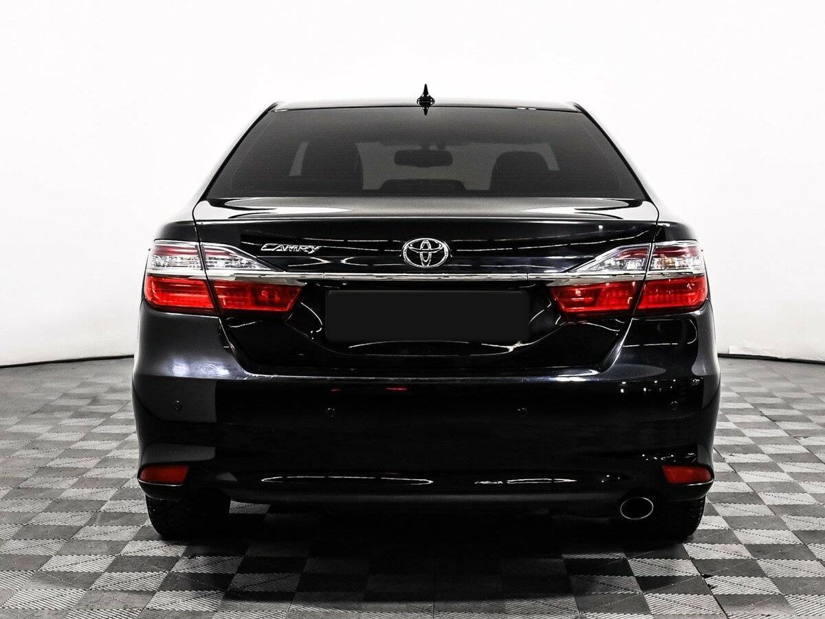 Toyota Camry 2017 года с пробегом. Фото: #5