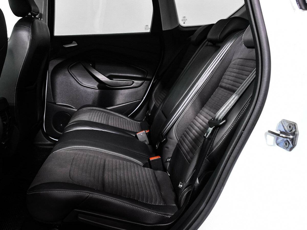 Б/У Форд Куга 2017 года. Фото: #13