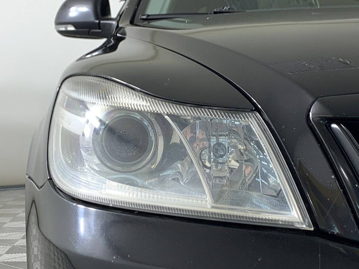 Б/У Шкода Октавия 2012 года. Фото: #8