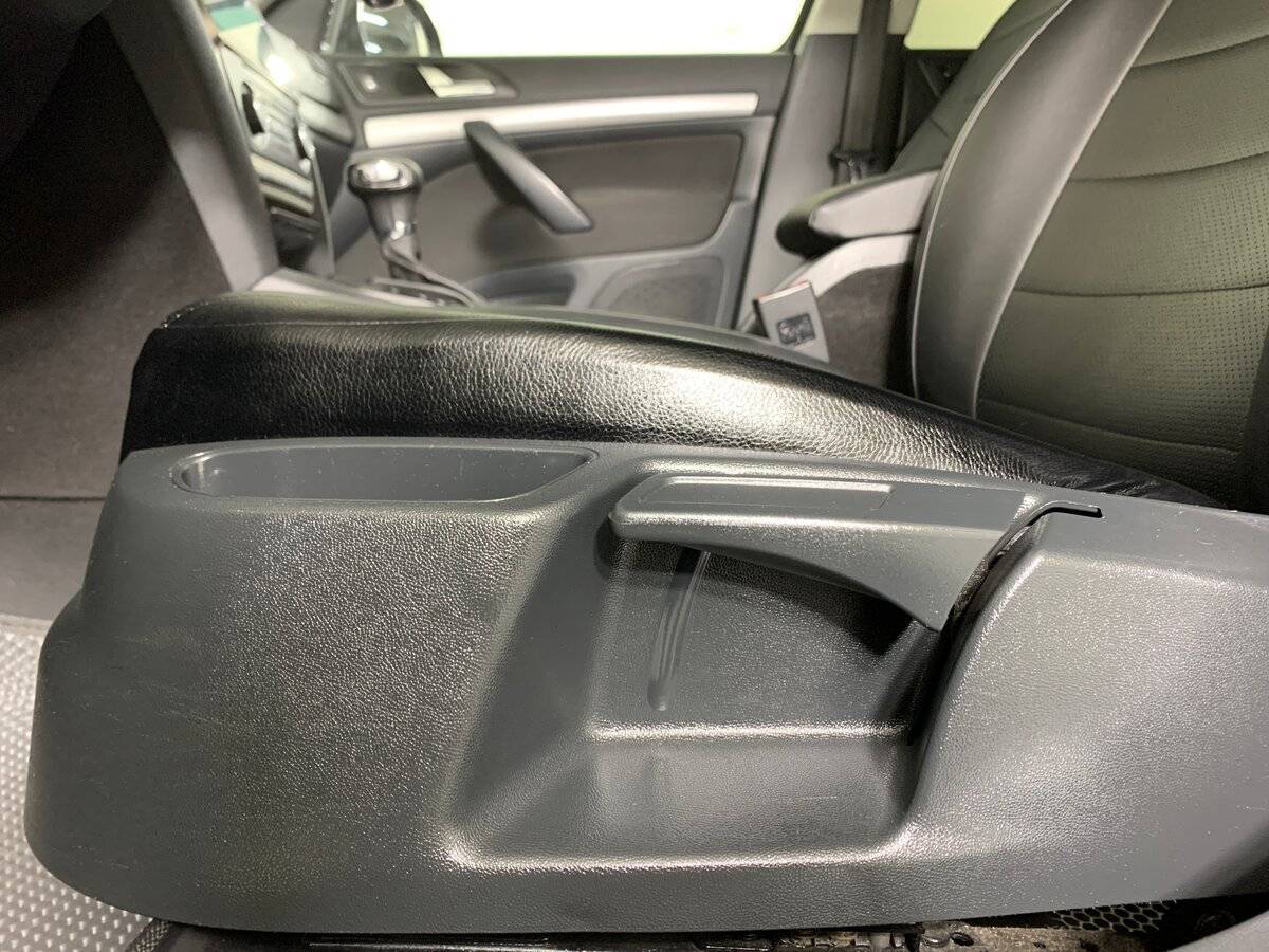 Б/У Шкода Октавия 2012 года. Фото: #15