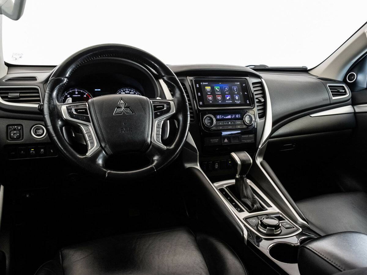 Mitsubishi Pajero Sport 2019 года с пробегом. Фото: #11