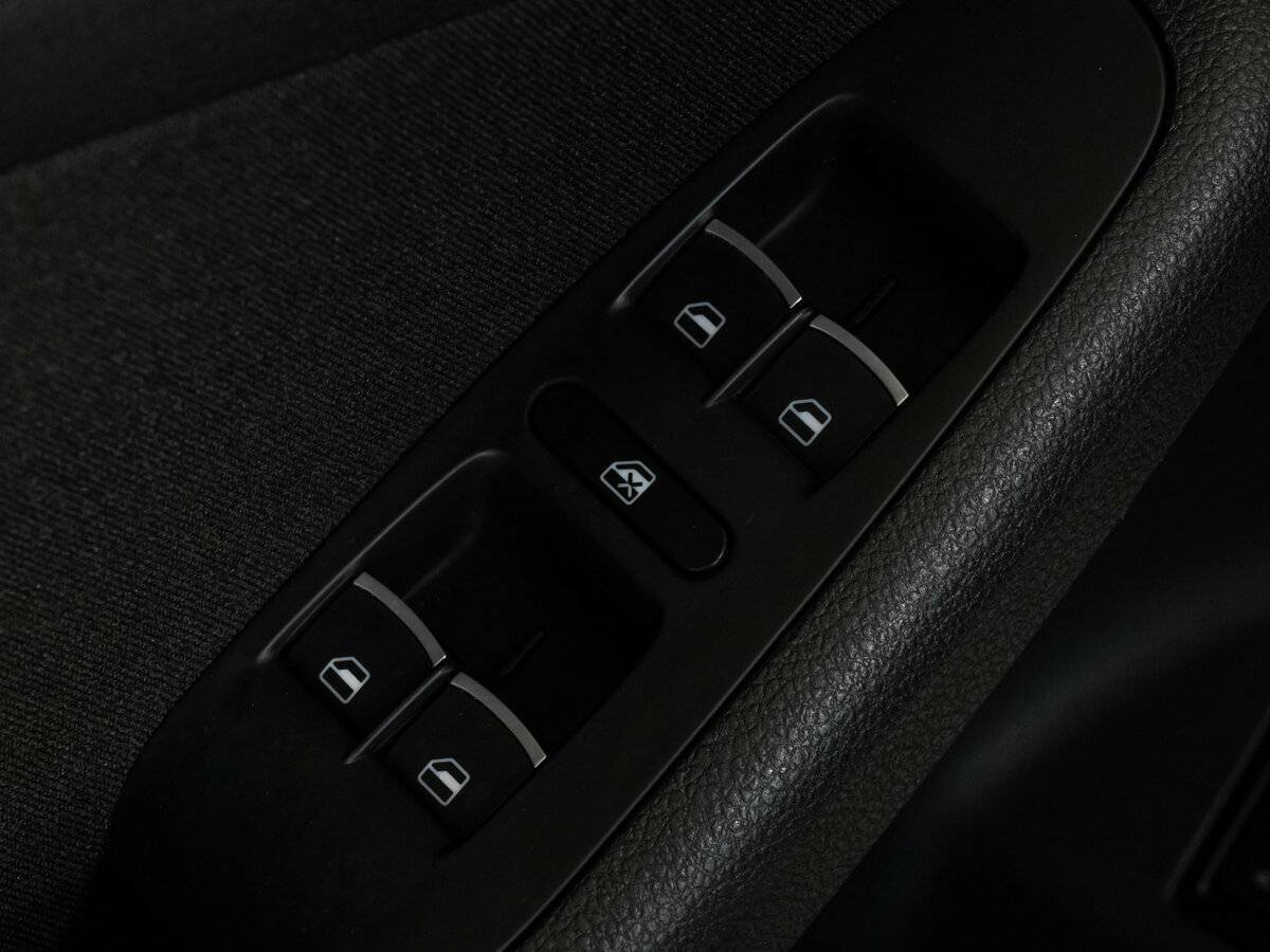 Б/У Фольксваген Джетта 2015 года. Фото: #14