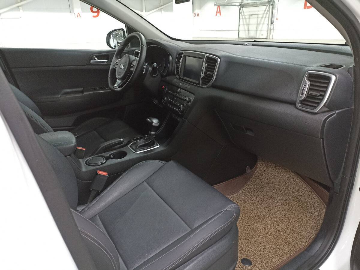 Б/У Киа Спортейдж 2018 года. Фото: #10