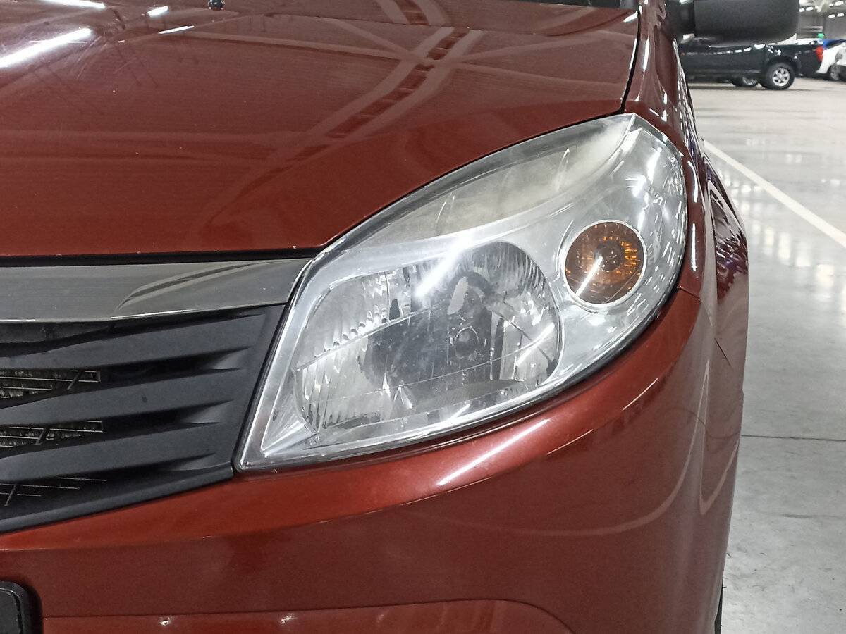 Б/У Рено Сандеро 2013 года. Фото: #16