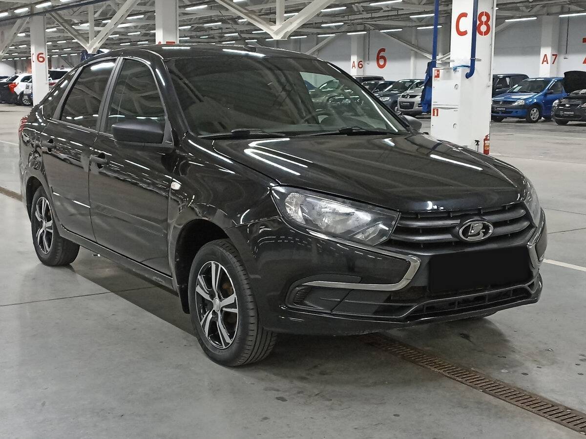 Б/У Лада (ВАЗ) Гранта 2018 года. Фото: #2