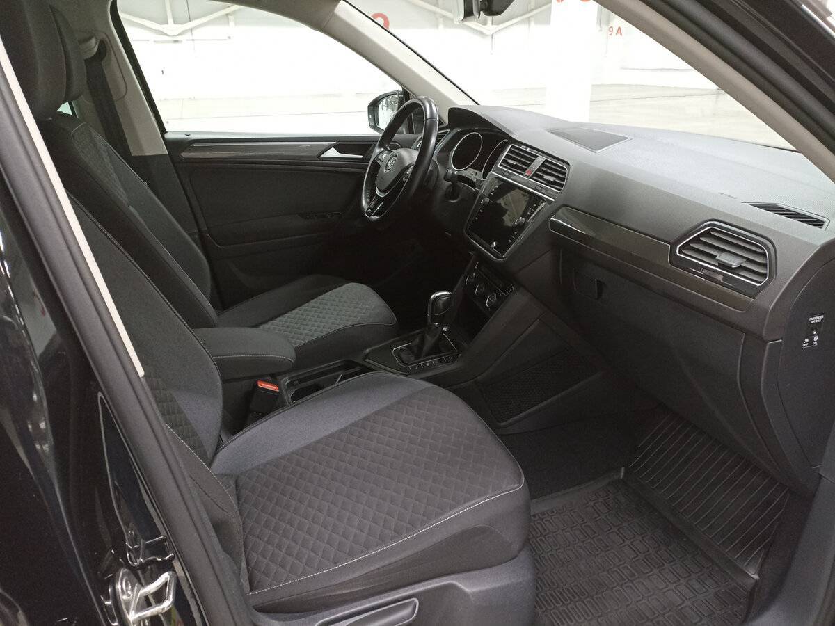 Volkswagen Tiguan 2018 года с пробегом. Фото: #10