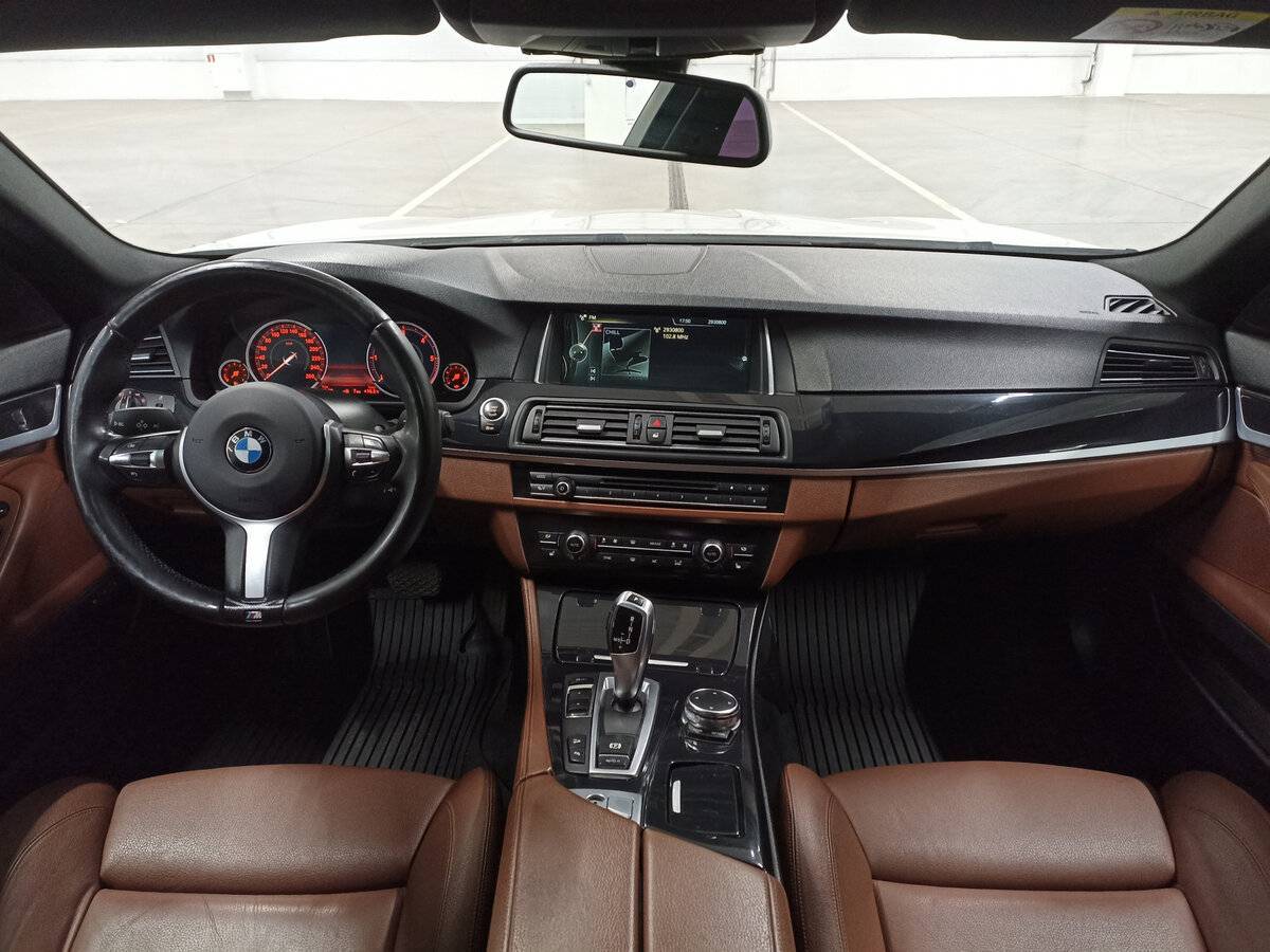 BMW 5 серии 2015 года с пробегом. Фото: #13