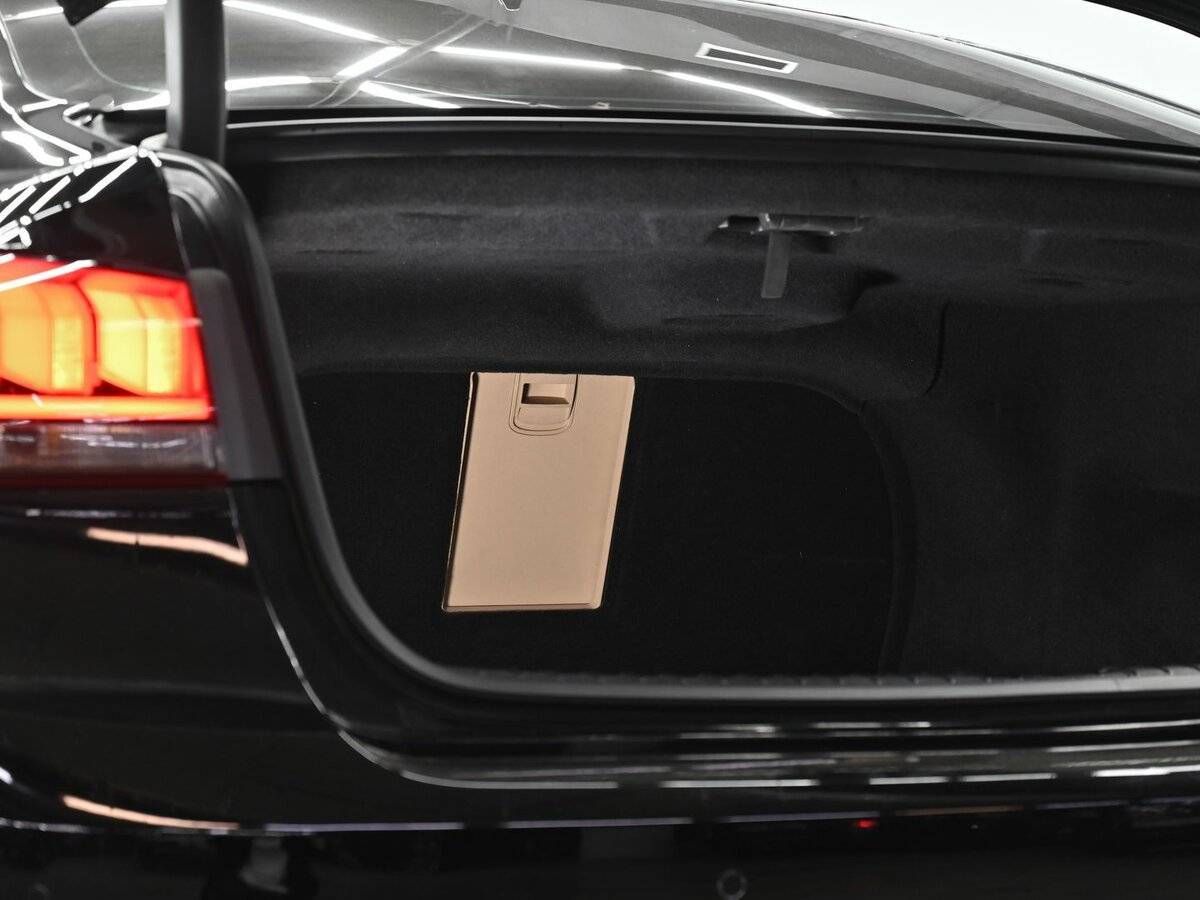 Hyundai Genesis 2016 года с пробегом. Фото: #5