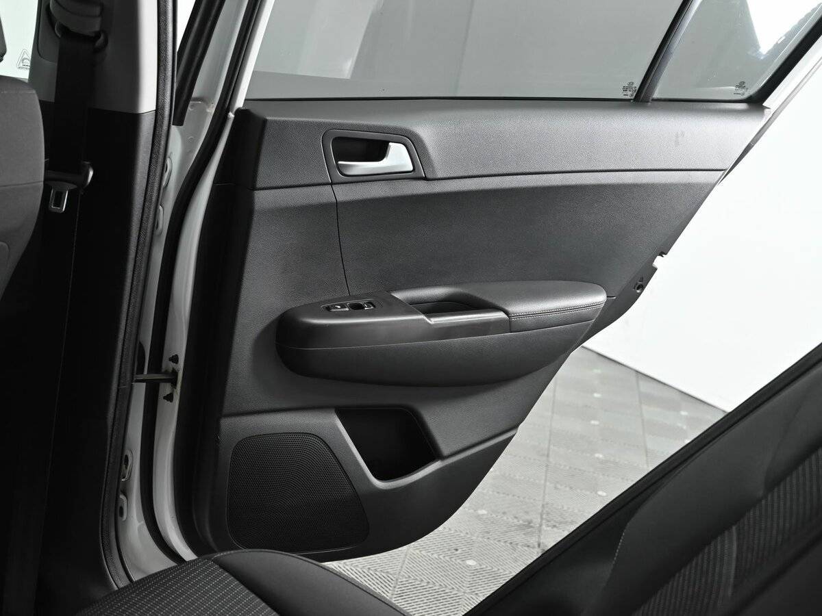 Б/У Киа Спортейдж 2017 года. Фото: #15