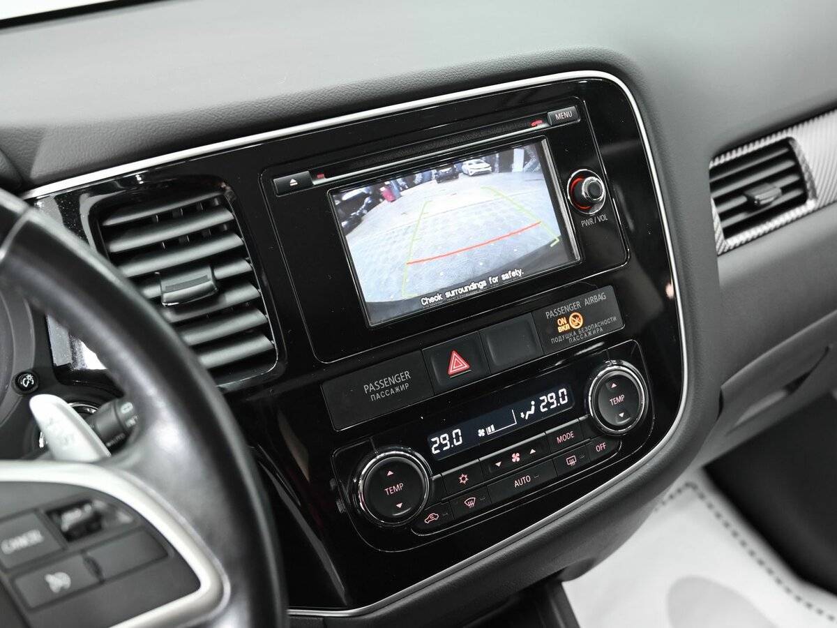 Б/У Митсубиши Оутлэндер 2014 года. Фото: #10