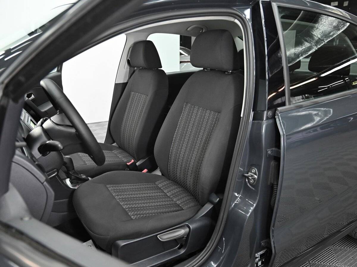 Б/У Фольксваген Поло 2017 года. Фото: #5