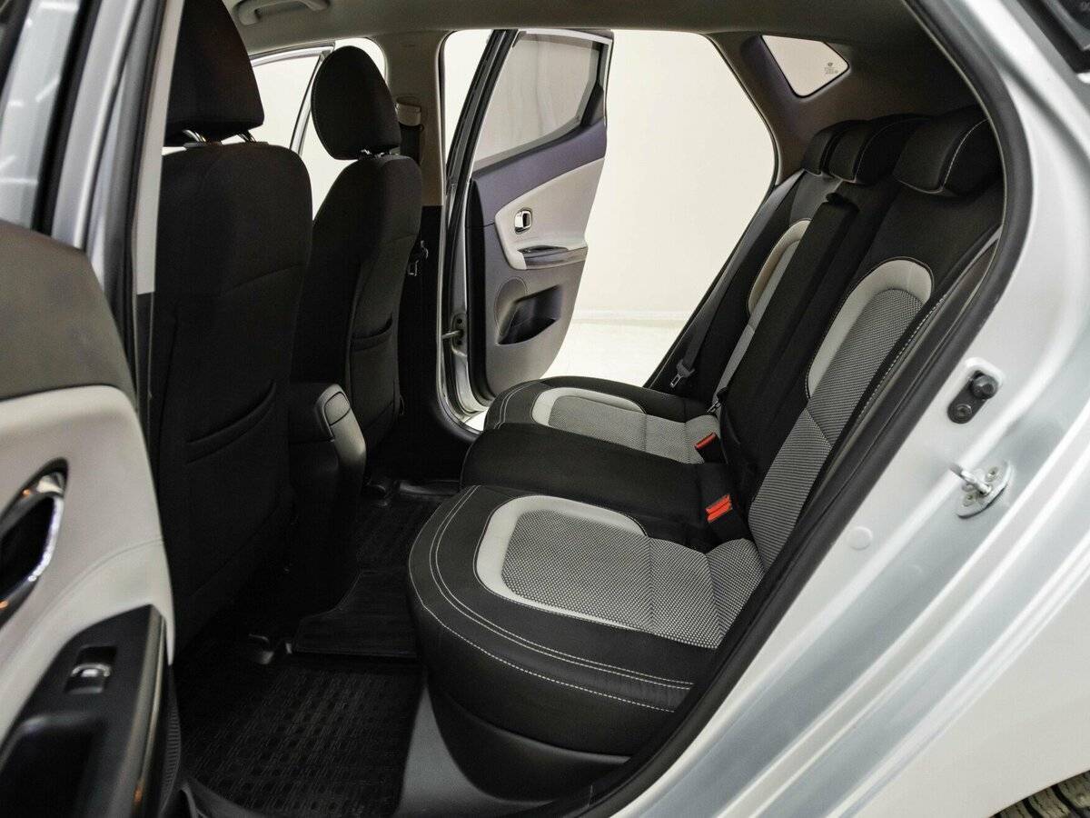 Б/У Киа Сид 2016 года. Фото: #17