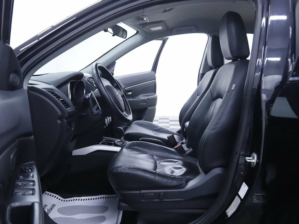 Б/У Митсубиши АС-Икс 2013 года. Фото: #6