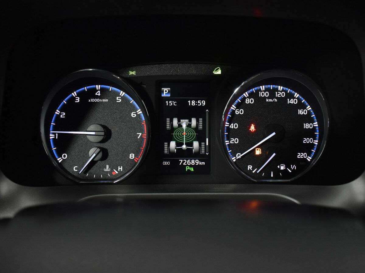 Toyota RAV4 2018 года с пробегом. Фото: #13