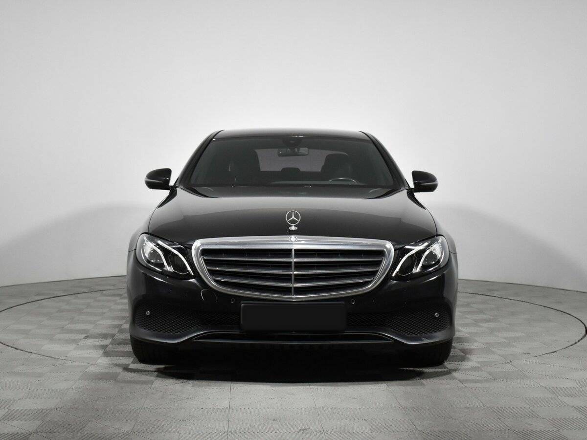 Mercedes-Benz E-Класс 2016 года с пробегом. Фото: #1