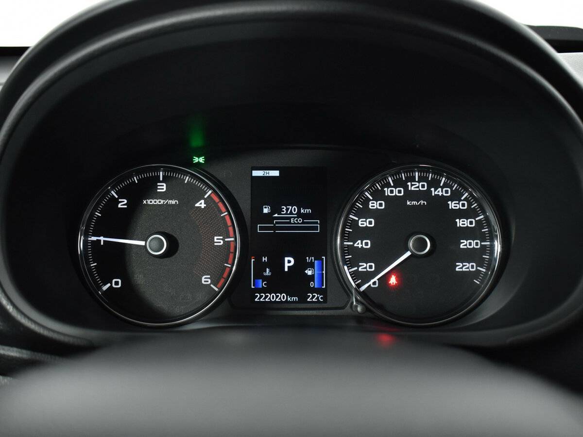 Mitsubishi Pajero Sport 2017 года с пробегом. Фото: #13