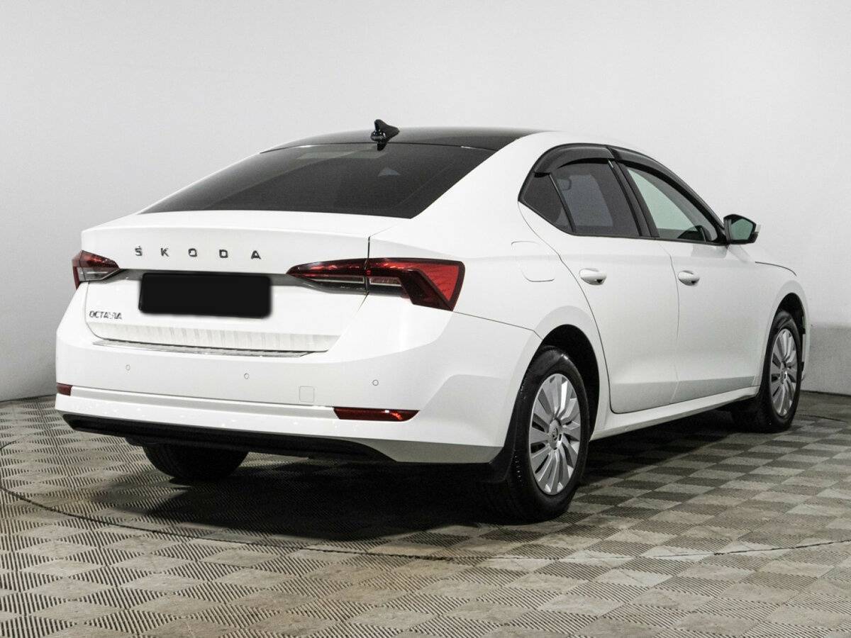 Skoda Octavia 2021 года с пробегом. Фото: #4